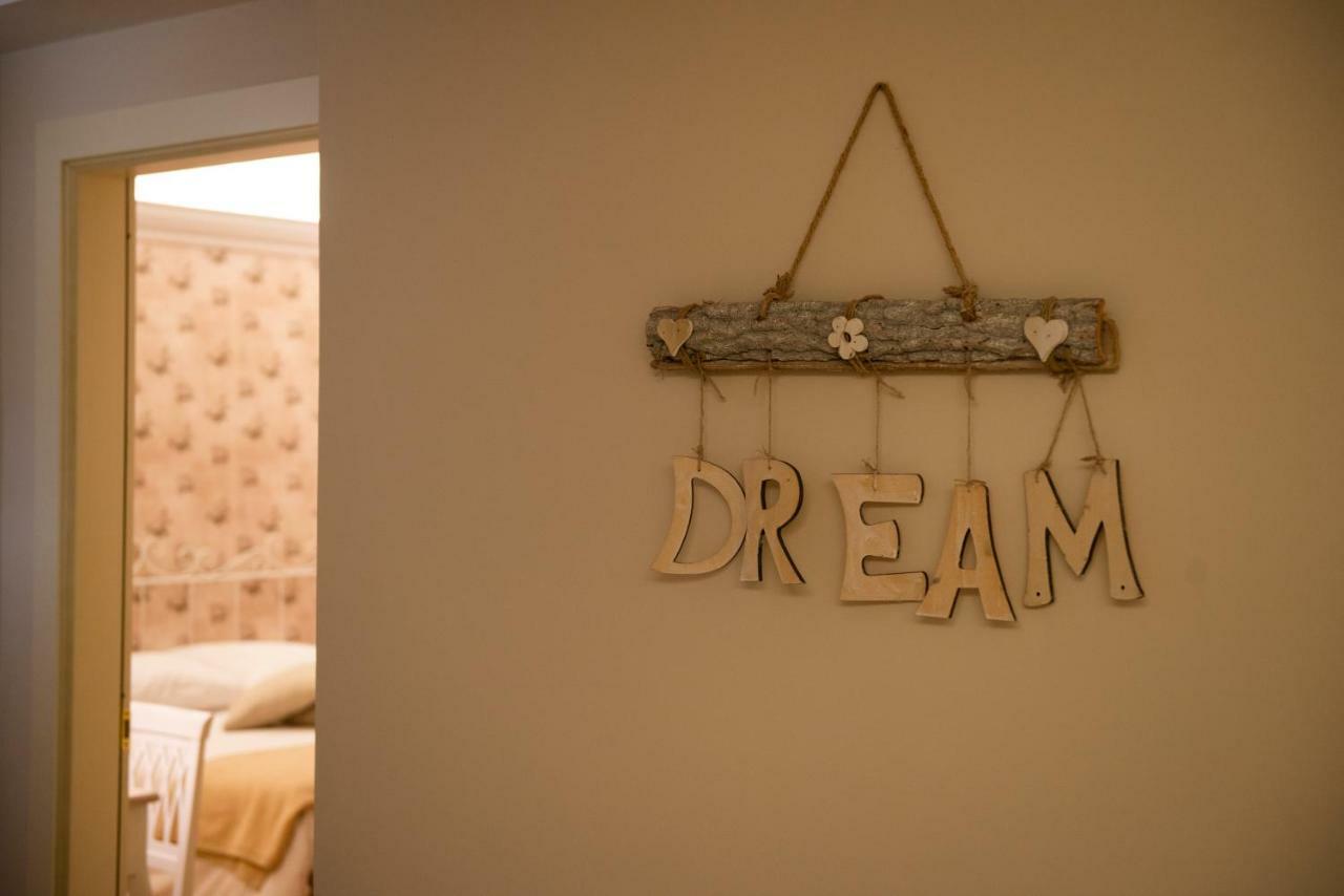 Marale Bed & Breakfast เซริโน ภายนอก รูปภาพ