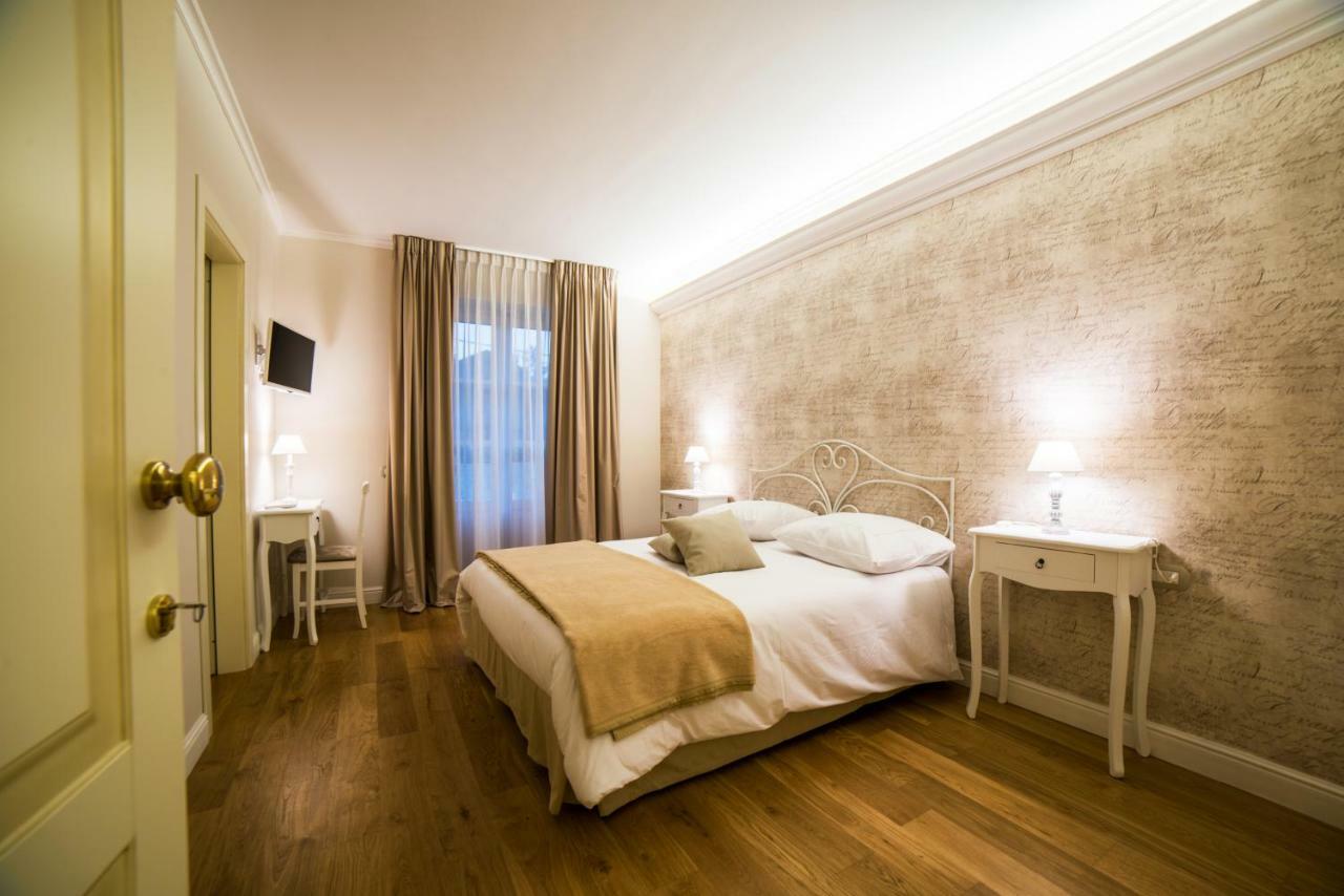Marale Bed & Breakfast เซริโน ภายนอก รูปภาพ