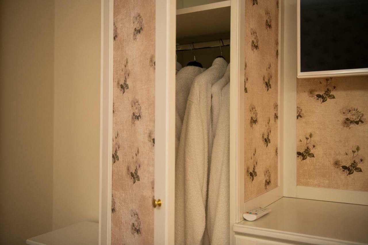 Marale Bed & Breakfast เซริโน ภายนอก รูปภาพ